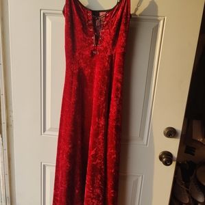 Velvet summer goth midi dress.